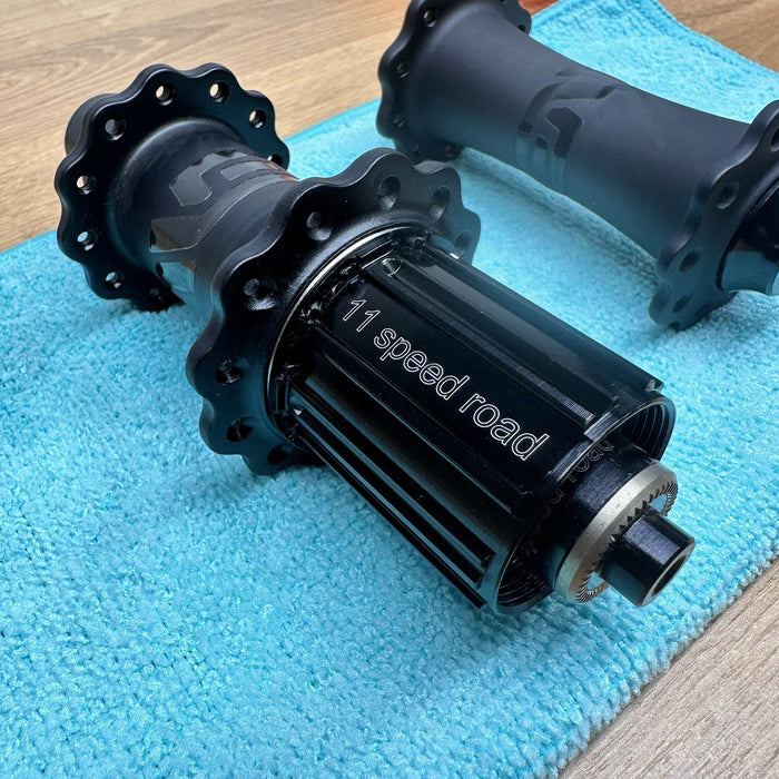 ENVE Gen 1 Carbon Road Hubs - Ceramic Bearings - NEW