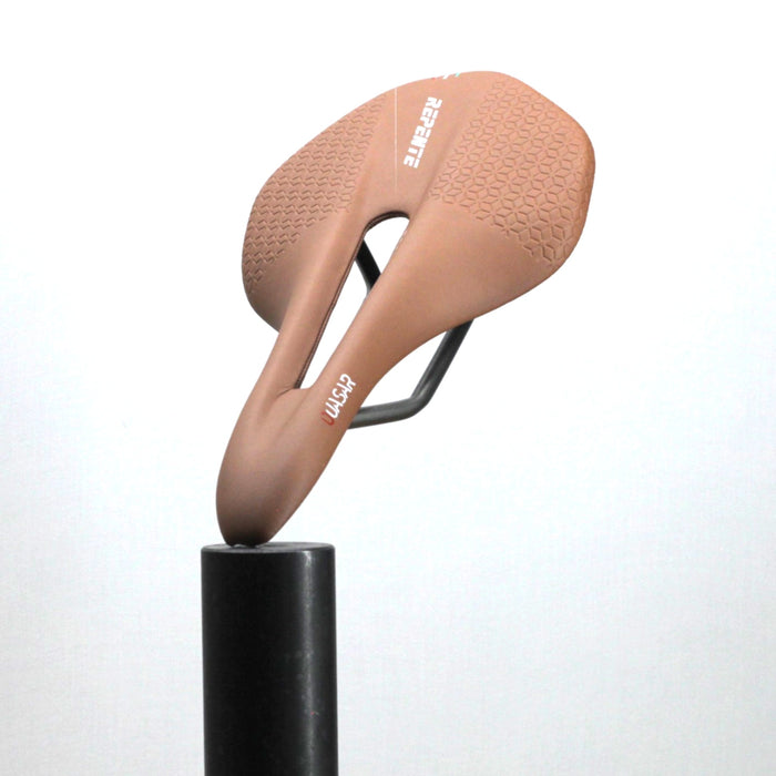 Repente Quasar Shot 304 Saddle - 140mm - Brown - 170G - NEW OEM
