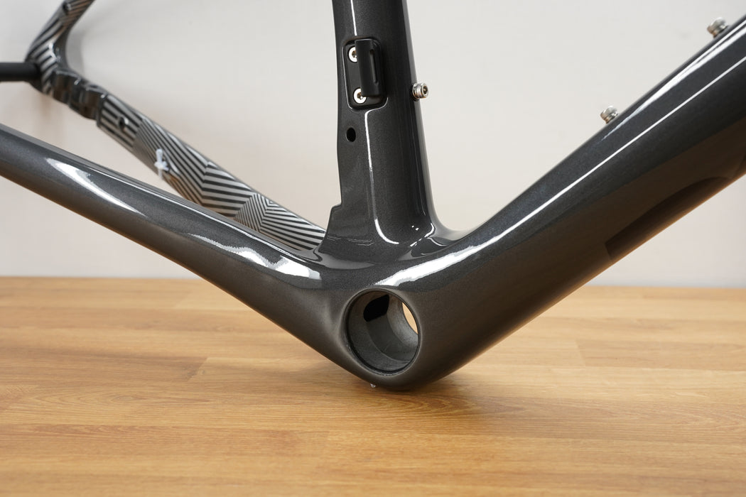 Parlee RZ7 Base Frame - Platinum Gloss - L - NEW