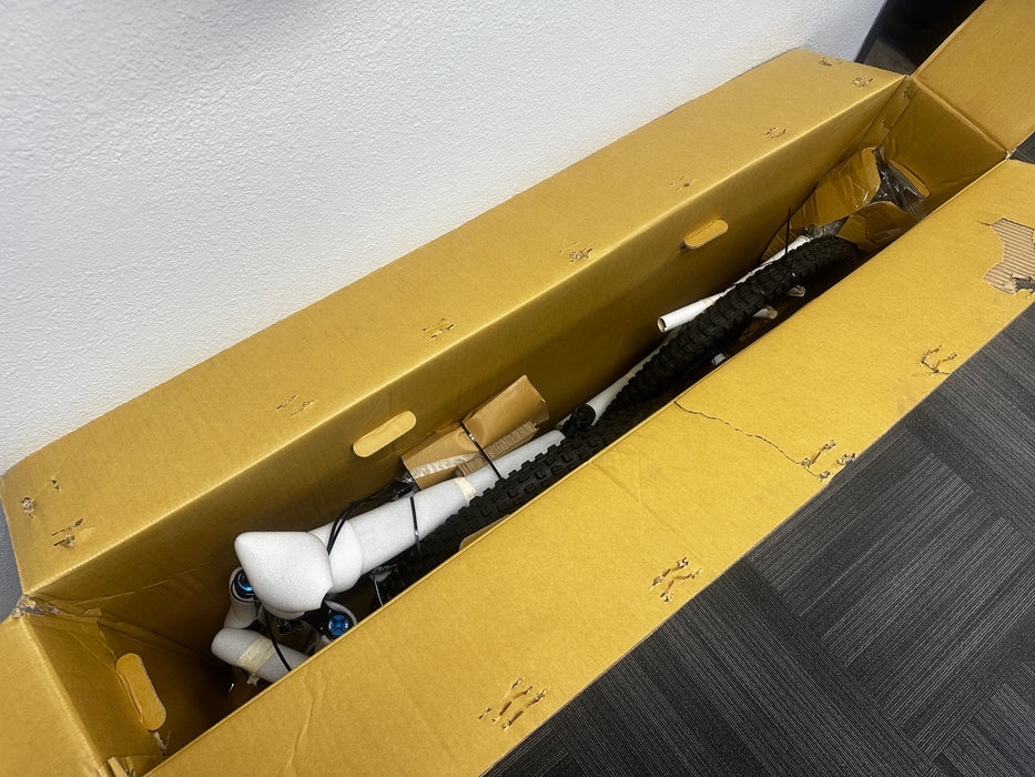 Rocky Mountain Altitude Carbon 70 Coil - SM - 27.5 - NEW